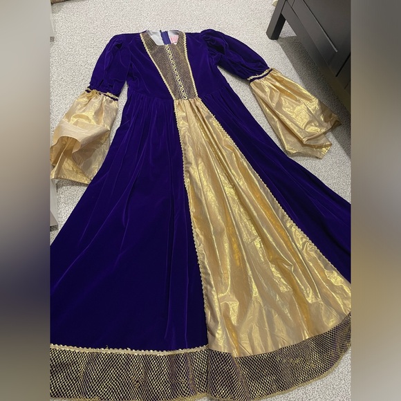 High Quality Princess Dress Youth XL - Picture 6 of 15